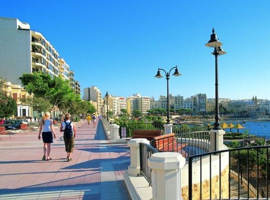 Gzira Modern 1Br Apartment Central Location מראה חיצוני תמונה